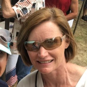 Meet your Posher, Kelley